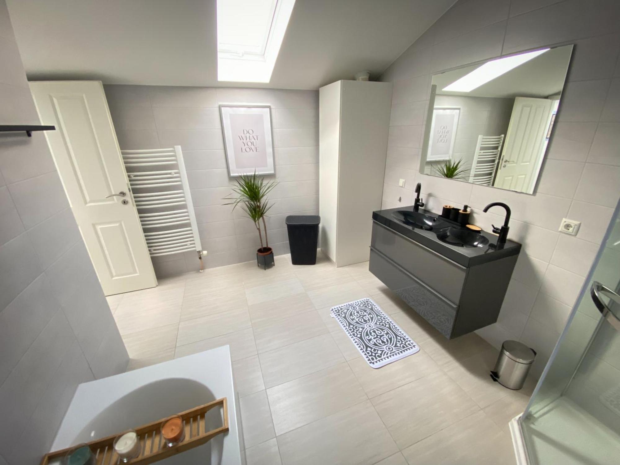Design Immo Ferienwohnung Rhein-Main רודגאו מראה חיצוני תמונה